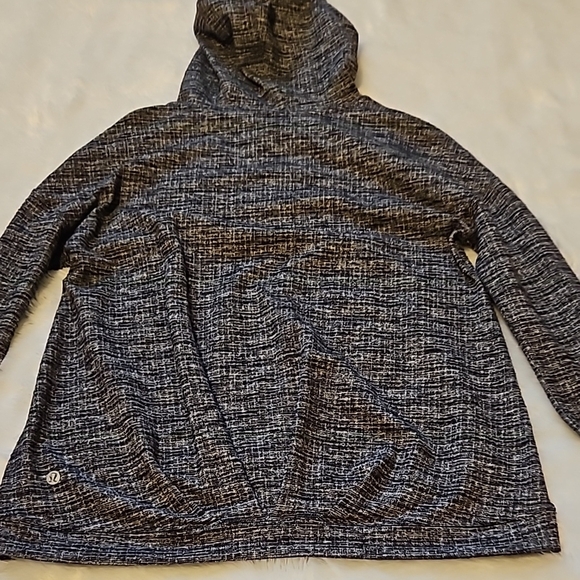 Gray lululemon pullover - Picture 3 of 4